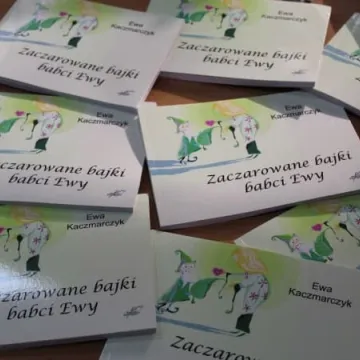 Spotkanie autorskie z Ewą Kaczmarczyk w bibliotece w Radomsku