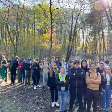 Uczniowie „Drzewniaka” w Radomsku odkrywali walory przyrodnicze województwa łódzkiego
