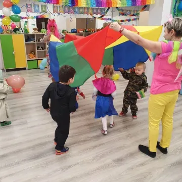 To ich pierwszy taki bal...