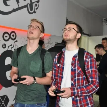 Elektryk szkołą dla aktywnych