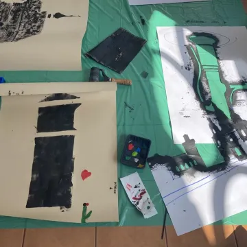 Radomszczańskie pejzaże oczami dzieci. Warsztaty prof. Wiatra w Muzeum w Radomsku