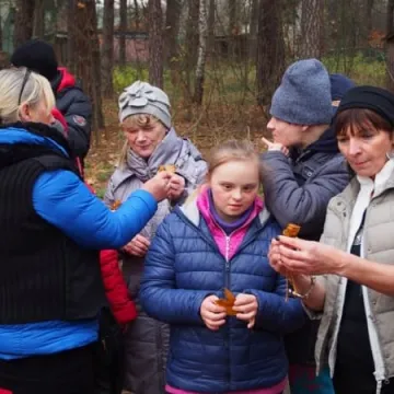 Dzieci lubią terapię w lesie