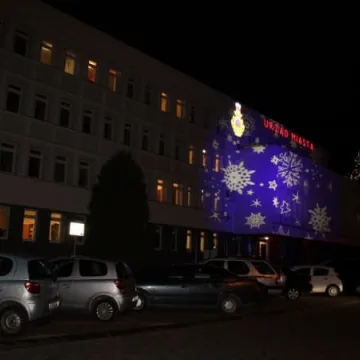 Tak wygląda Urząd Miasta nocą