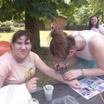 Podsumowanie programu „Leczymy lasem” fundacji Przyjazna Planeta