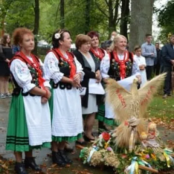 Dożynki w Niedośpielinie w gminie Wielgomłyny