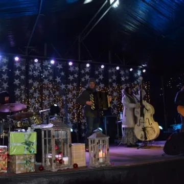 Miejska Wigilia na placu 3 Maja w Radomsku