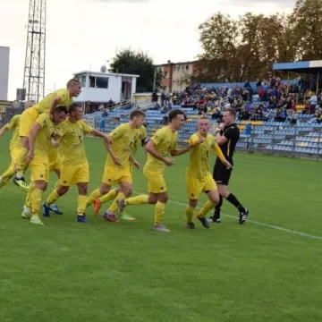 Nareszcie wygrana! RKS Radomsko – Świt Nowy Dwór Maz. 2:1