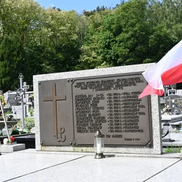 W Bąkowej Górze upamiętniono zamordowanych żołnierzy KWP