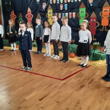 Ślubowanie pierwszaków w PSP nr 8 w Radomsku