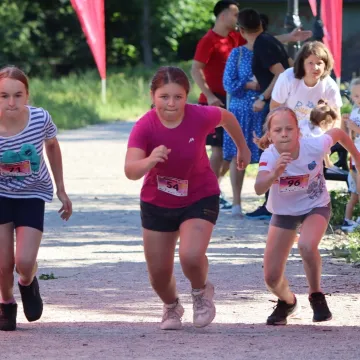 W Przedborzu przebiegli „dychę”