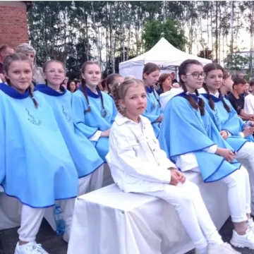 Pieśni Maryjne rozbrzmiały w Szczepocicach