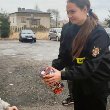 Druhowie z Kietlina kwestują na rzecz radomszczańskiego sztabu WOŚP