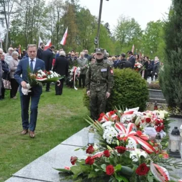 W hołdzie zołnierzom 