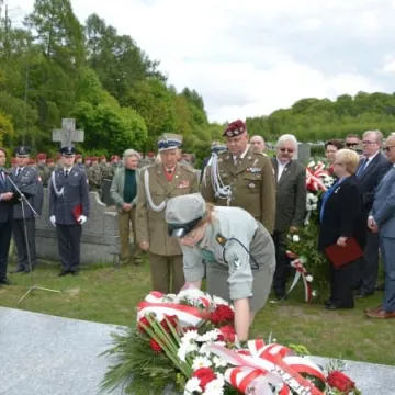 Uroczystości w Bąkowej Górze - oddano hołd Żołnierzom Wyklętym