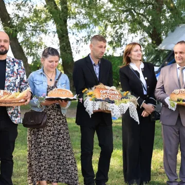 Lokalne tradycje w centrum uwagi podczas święta ziemniaka w Dmeninie