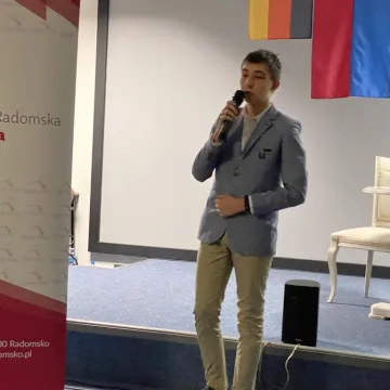 Recytowali wiersze w 3 językach w ZSDiOŚ w Radomsku