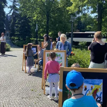 „Kocham moje miasto”. Wizje Radomska oczami przedszkolaków