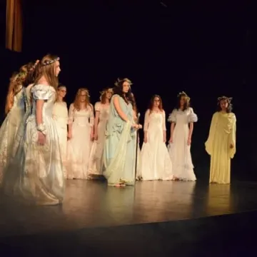 Teatr Żródło z widowiskiem „Niepodległa