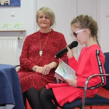 Spotkanie autorskie z Ewą Kaczmarczyk w bibliotece w Radomsku