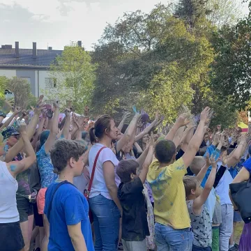 Magia kolorów, czyli Holi Day 2024 w Radomsku
