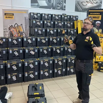 Akademia DeWalt w „Mechaniku”. Prestiżowy program tylko dla 10 szkół w kraju