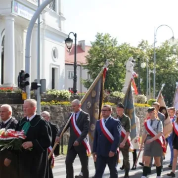Odsłonięcie tablicy poświęconej żołnierzom KWP