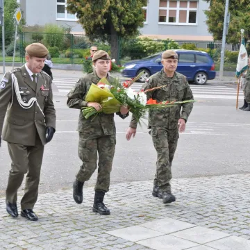 W Radomsku upamiętniono 77. rocznicę utworzenia KWP