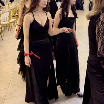 Odliczanie do matury rozpoczęło się eleganckim balem w LO Przedborzu