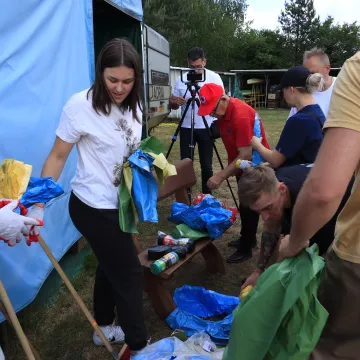 Sprzątali Wartę. W ramach „Operacji Czysta Rzeka”