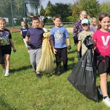 Sprzątanie Świata: edukacja i zabawa w szkołach Gminy Radomsko