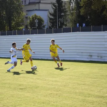 Wygrana lidera tabeli. RKS Radomsko pewnie pokonał Stal Niewiadów