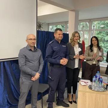 Edukacja obywatelska w „Mechaniku”. Dyskusje o czytelnictwie, stresie i uzależnieniach