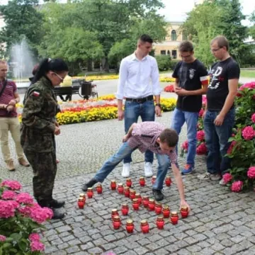 Symboliczna kotwica dla powstańców