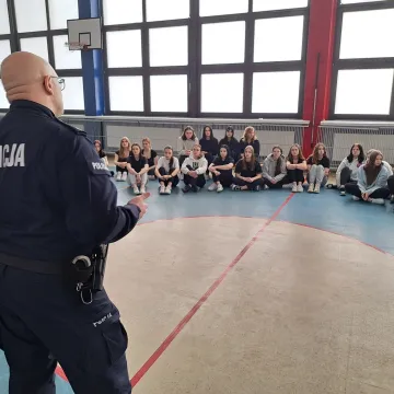 Uczennice „Mechanika” w Radomsku uczyły się samoobrony