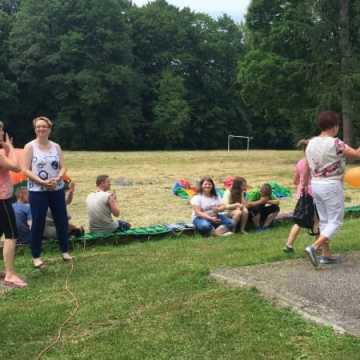 Piknik dla dzieci i rodzin zastępczych w Strzałkowie