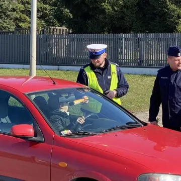 Kobieta za kierownicą łagodzi obyczaje, czyli Dzień Kobiet z radomszczańską policją