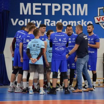 METPRIM Volley Radomsko gra i pomaga