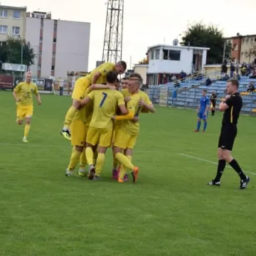 Nareszcie wygrana! RKS Radomsko – Świt Nowy Dwór Maz. 2:1