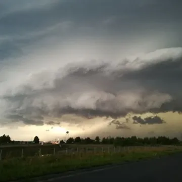 Oberwanie chmury nad Radomskiem