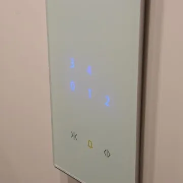 Działa już winda w Starostwie Powiatowym w Radomsku. Remont urzędu dobiega końca