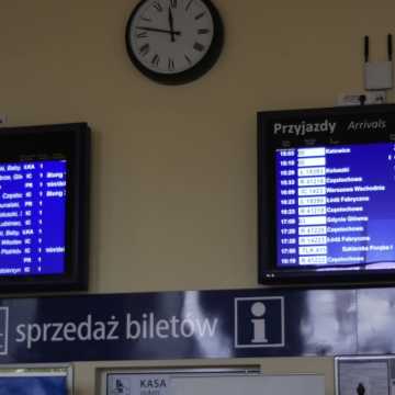 Co z kasami biletowymi na dworcu kolejowym w Radomsku?