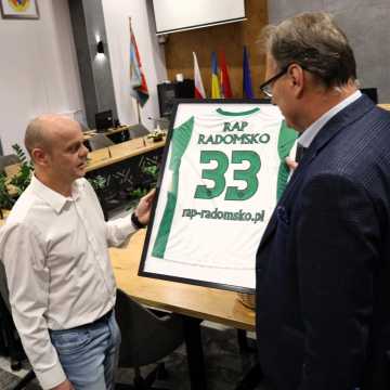 Prezydent Radomska spotkał się z młodymi piłkarzami RAP