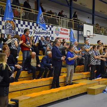 Emocje na parkiecie. METPRIM Volley Radomsko zwycięża ze Skrą II Bełchatów