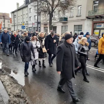 Orszak Trzech Króli 2025 w Radomsku. „Kłaniajcie się królowie!”