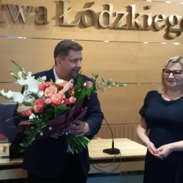 Zarząd województwa łódzkiego z wotum zaufania i absolutorium