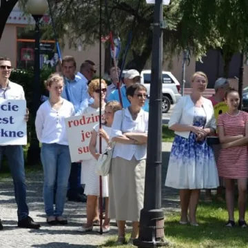 Polska Rodziną Silna!