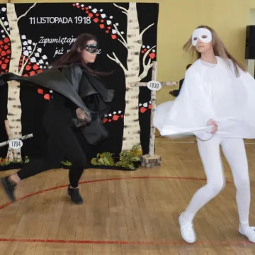 Uczniowie „drzewniaka” w Radomsku złożyli ślubowanie