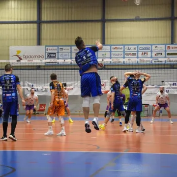 Pewne zwycięstwo i awans. METPRIM Volley Radomsko zagra w finale o II ligę!