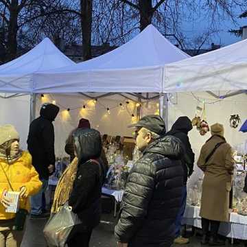 [WIDEO] Halina Mlynkova na Jarmarku Bożonarodzeniowym w Radomsku