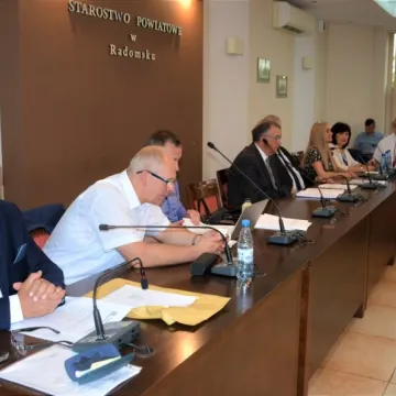 Zarząd Powiatu Radomszczańskiego otrzymał absolutorium